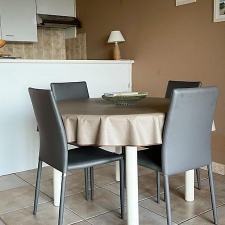 Superbe Studio Avec Une Magnifique Vue Sur La Mer. La Panne Extérieur photo