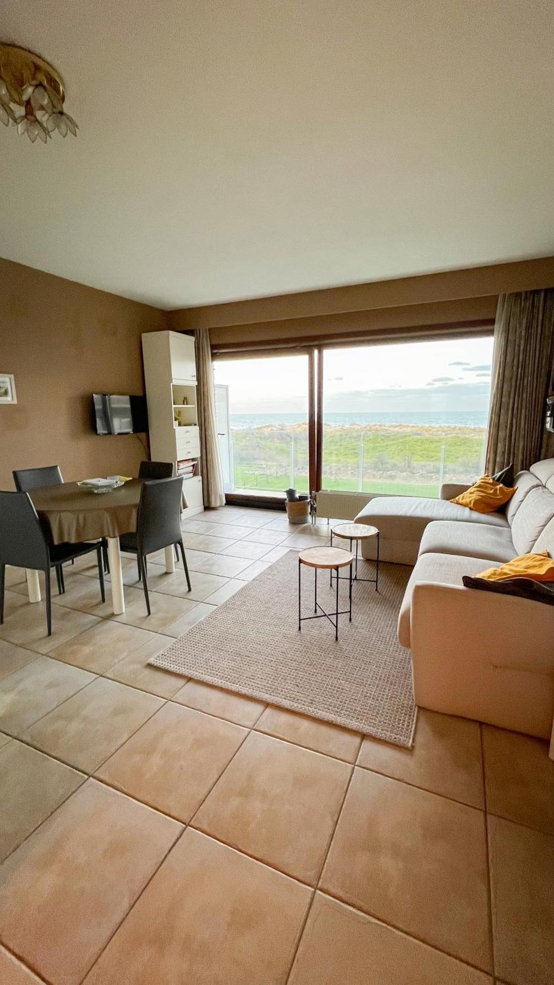 Superbe Studio Avec Une Magnifique Vue Sur La Mer. La Panne Extérieur photo