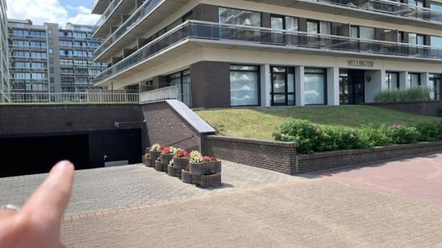 Appartement Superbe Studio Avec Une Magnifique Vue Sur La Mer. à La Panne Extérieur photo